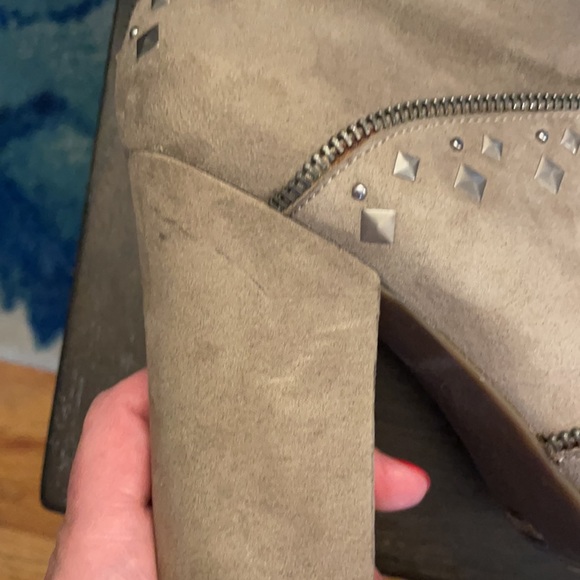 Jessica Simpson Taupe Suede Studded Heels 9.5 - Picture 12 of 13